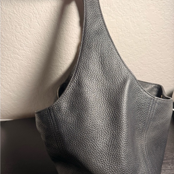 MICHAEL Michael Kors Textured Black Hobo Bag - Picture 7 of 12
